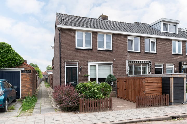 Von Lindernstraat 19
