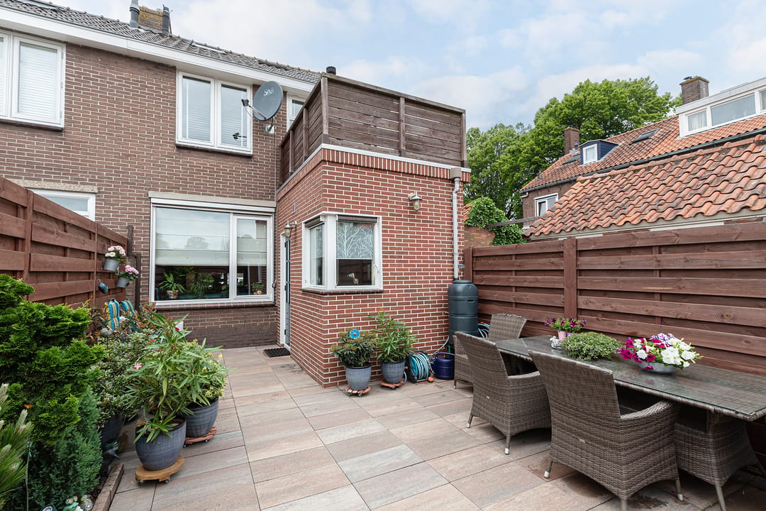 Photo 22 of Von Lindernstraat 19
