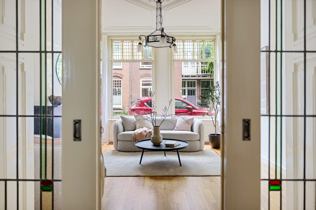 Photo 2 of Obrechtstraat 13