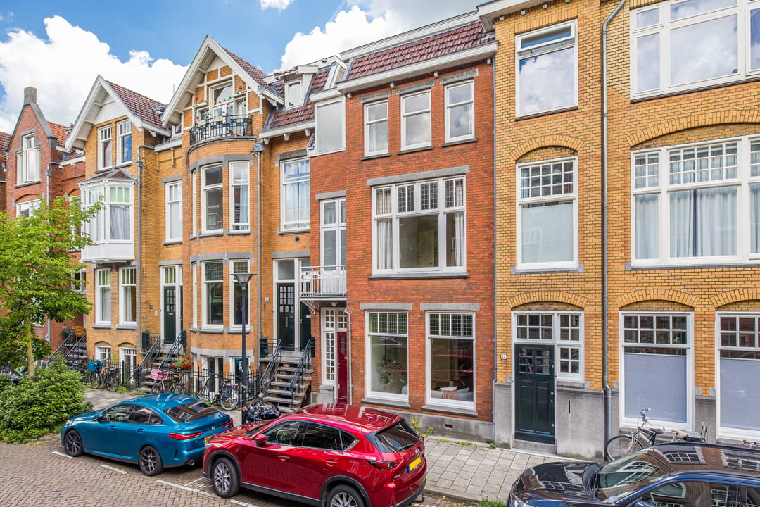 Photo 61 of Obrechtstraat 13
