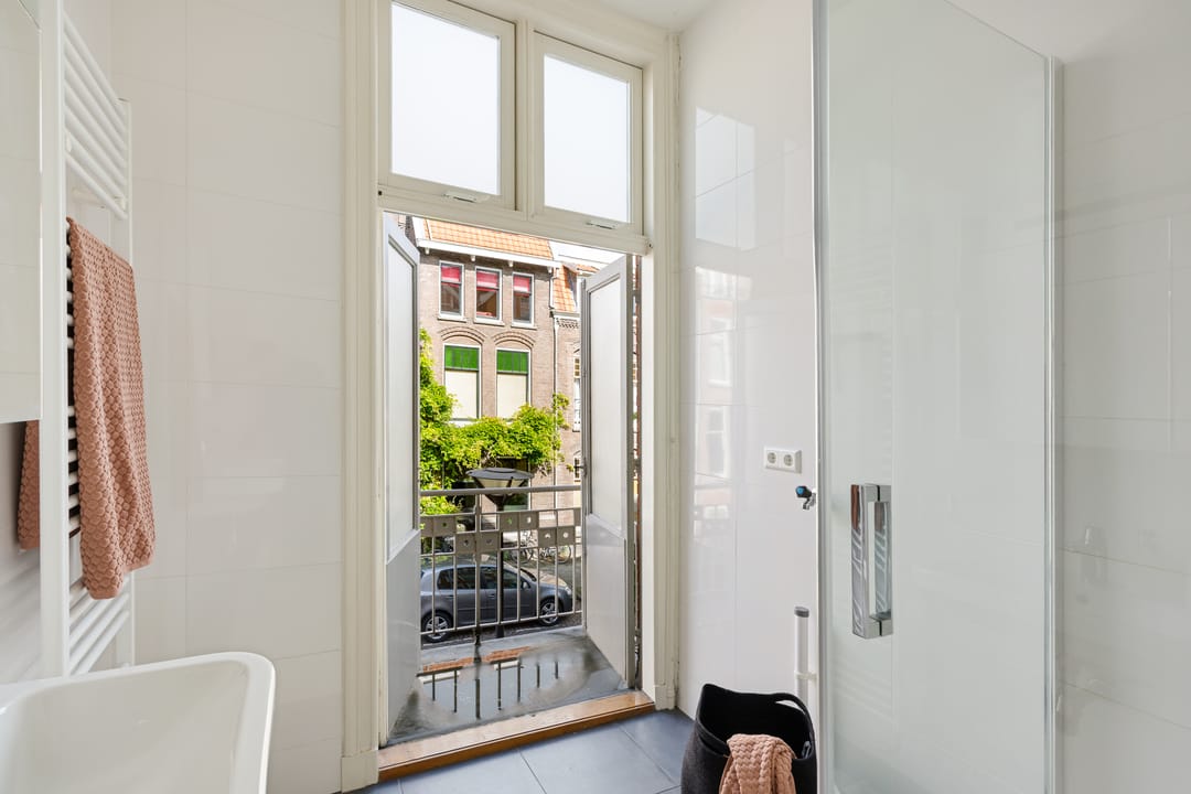 Photo 46 of Obrechtstraat 13