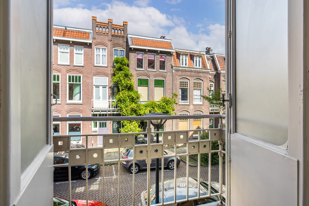 Photo 47 of Obrechtstraat 13