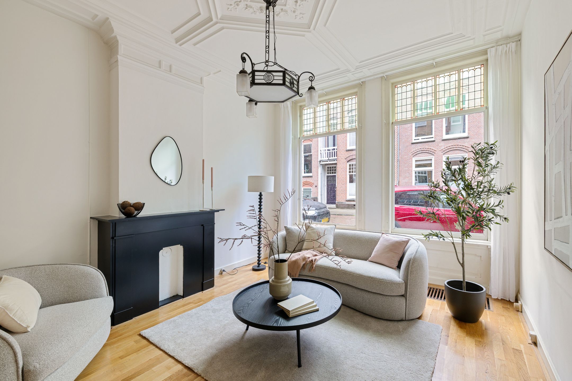 Photo 12 of Obrechtstraat 13