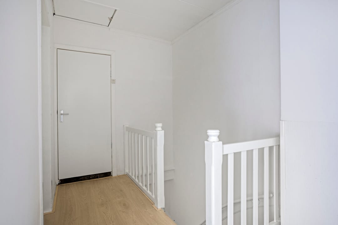Photo 16 of Diepenbrockstraat 13