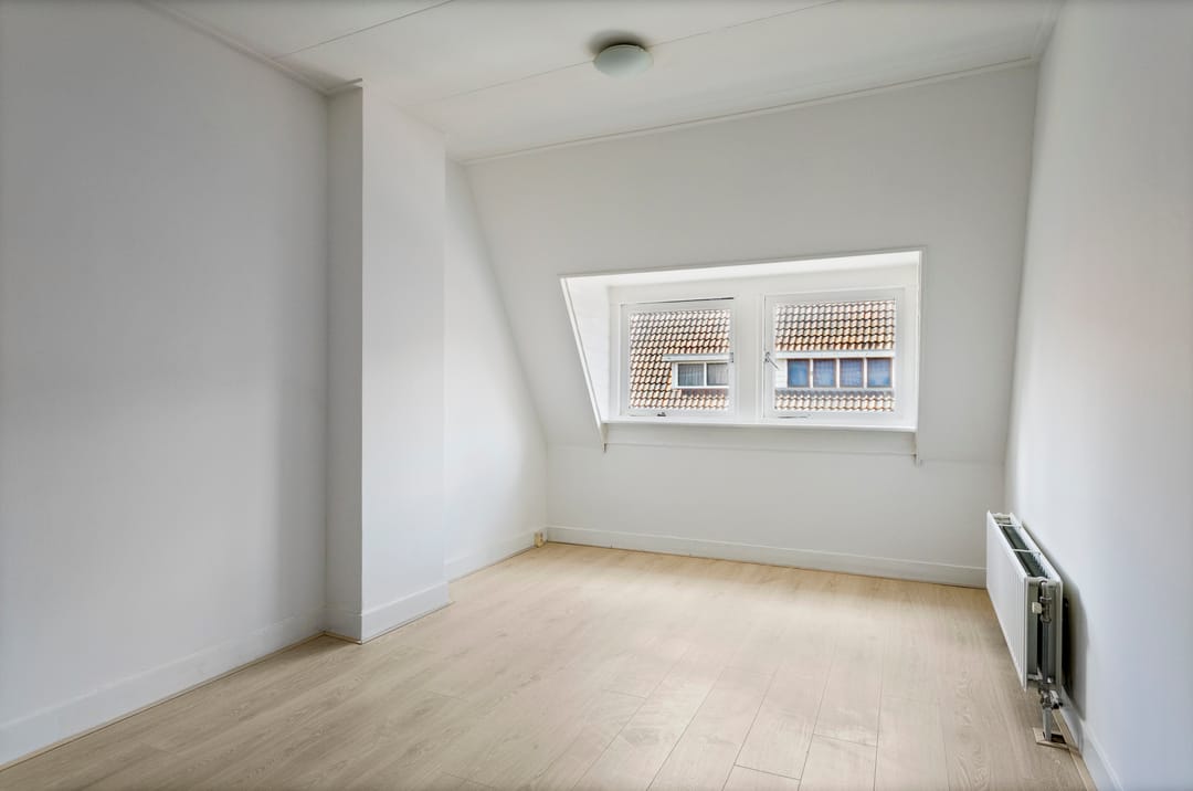 Photo 17 of Diepenbrockstraat 13