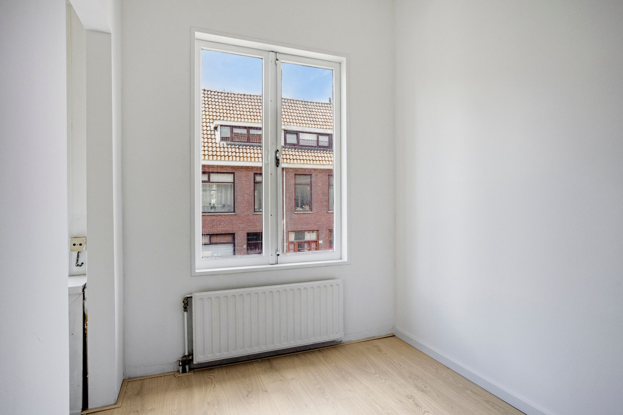 Photo 15 of Diepenbrockstraat 13