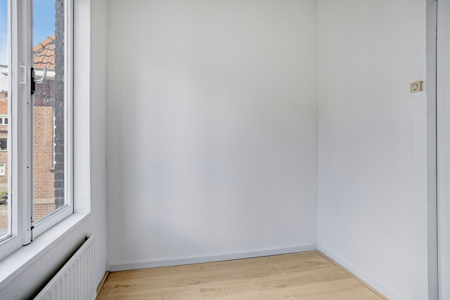 Photo 14 of Diepenbrockstraat 13