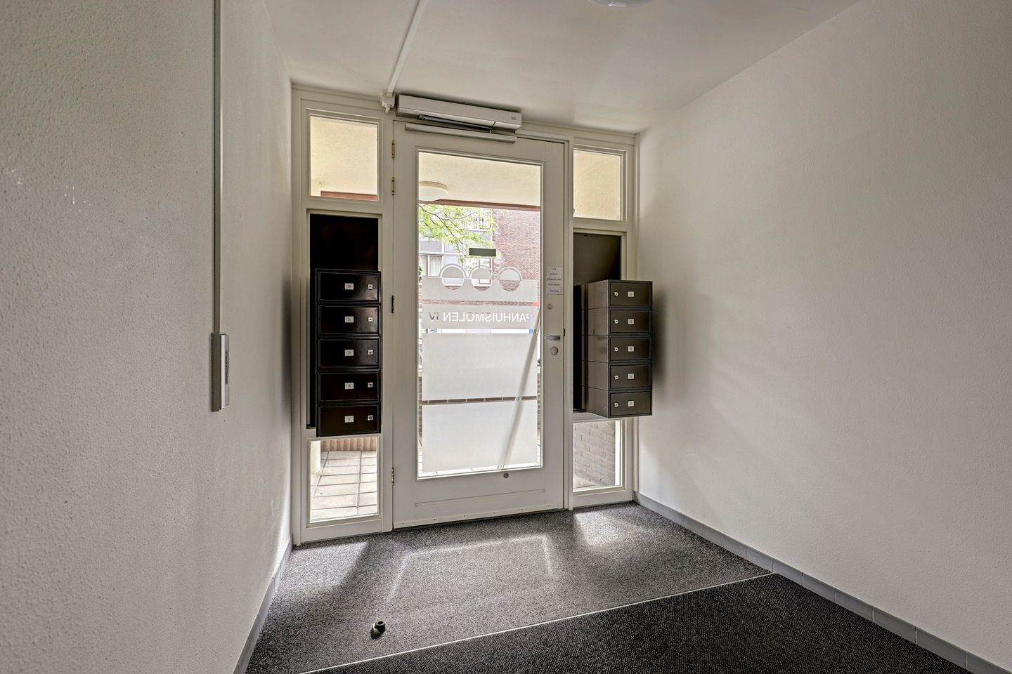 Photo 5 of Vijverhofstraat 26