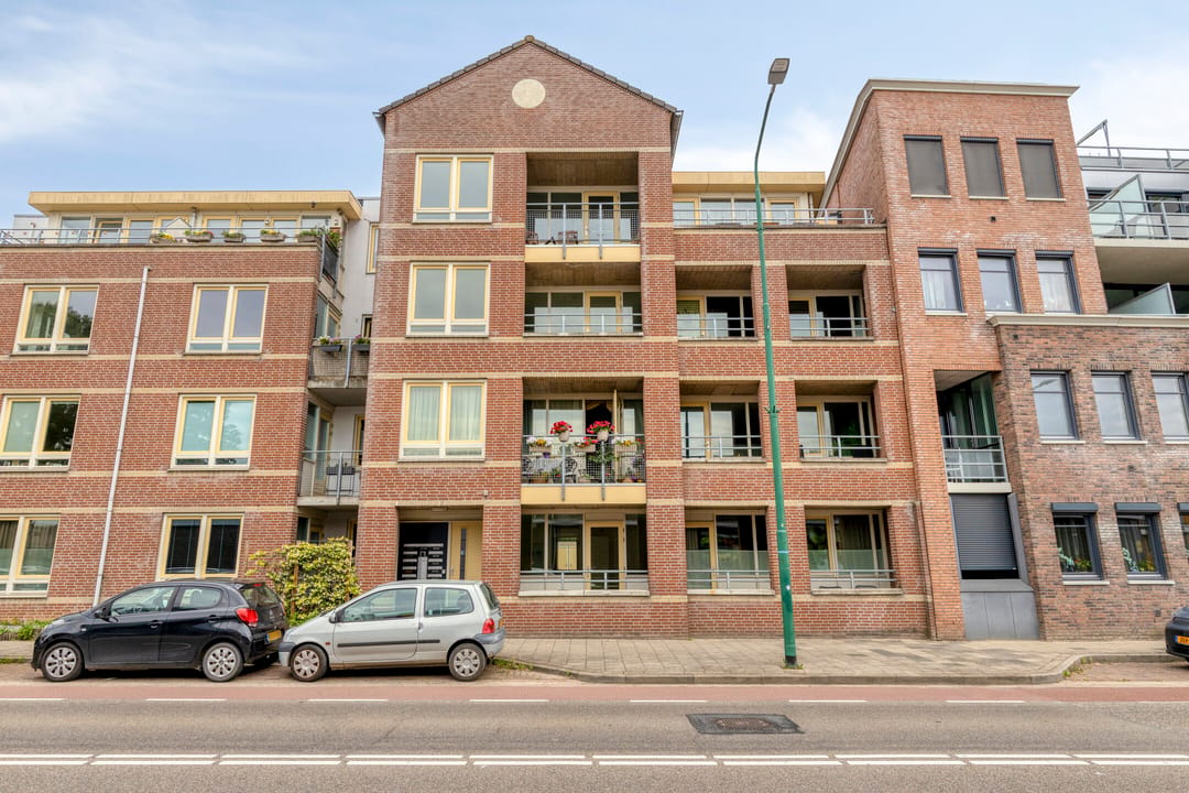 Foto 1 van Spoorstraat 5-J