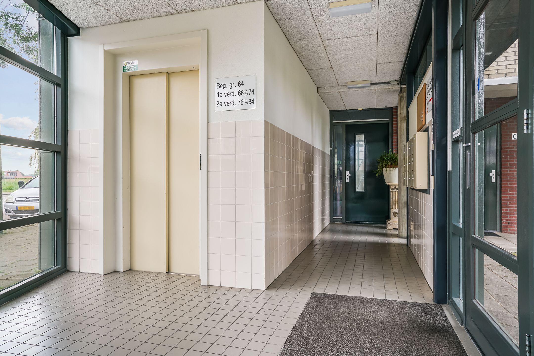 Photo 33 of Dr. Schaepmanlaan 64-A