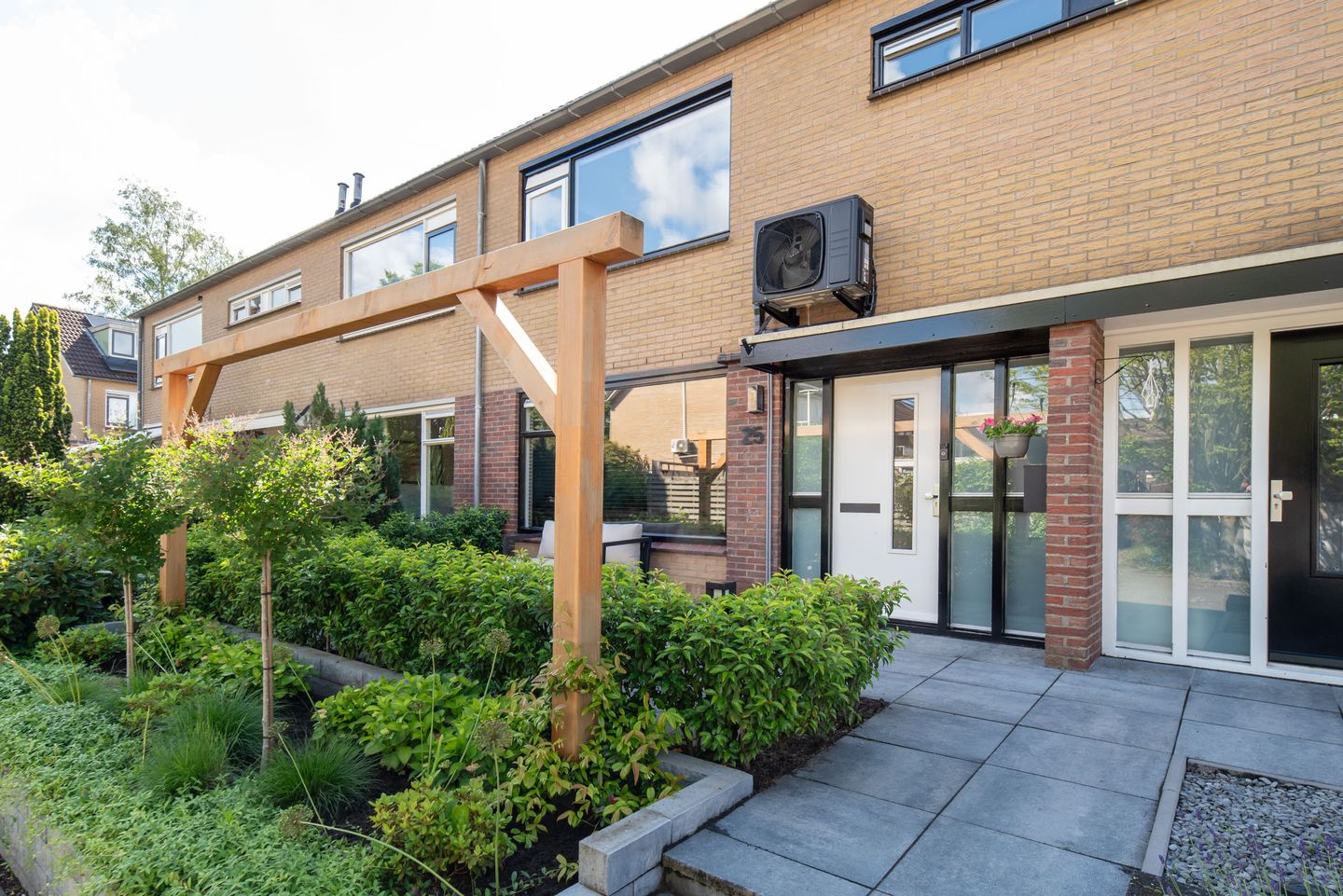 Foto 10 van Dennenlaan 25