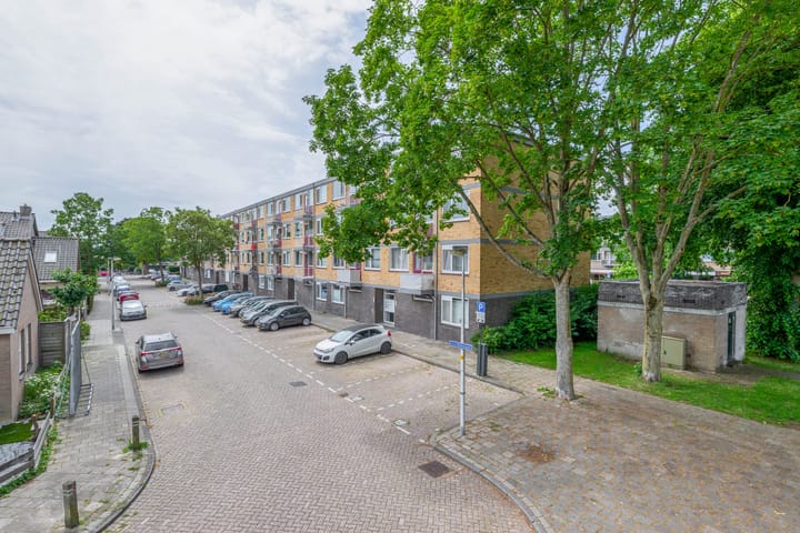 Photo 3 of Justus van Effenlaan 80