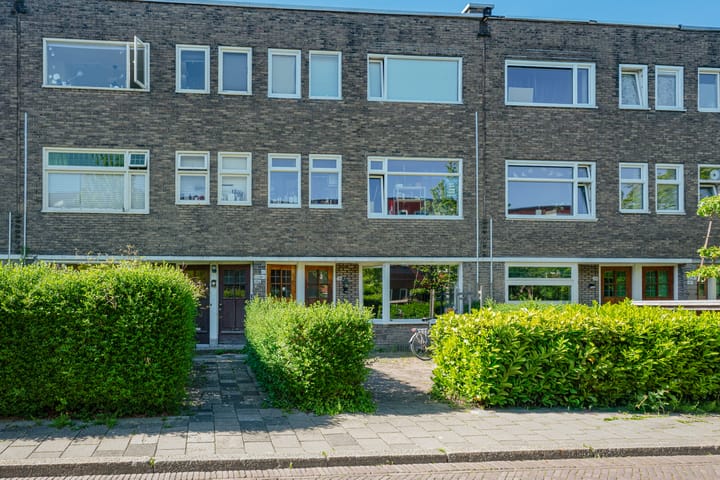 Photo 4 of Van Swinderenstraat 34