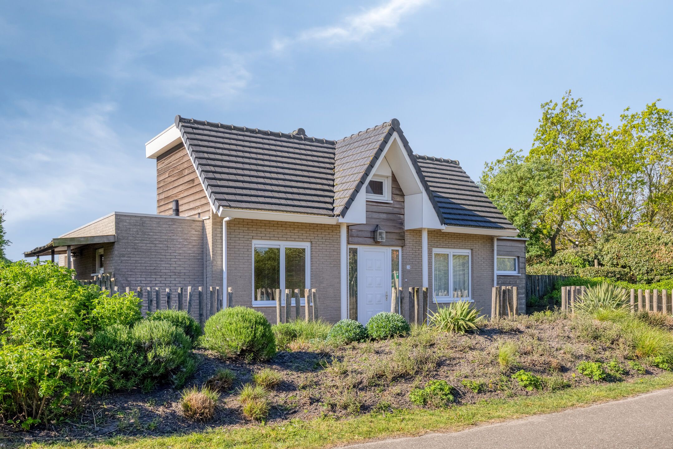 3-bedroom freehold villa in Zoutelande — photo 1 of 5