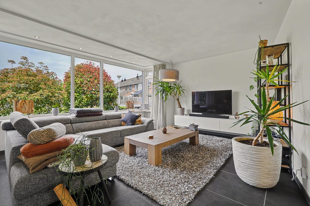 Photo 2 of Plevierstraat 5