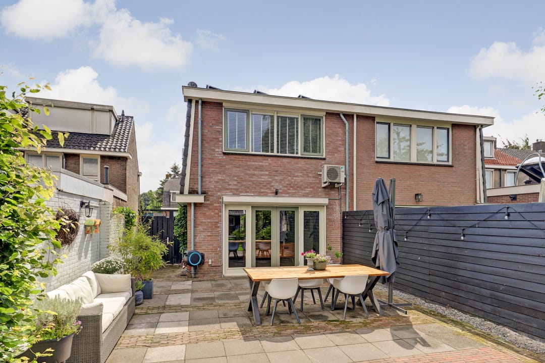 Photo 37 of Rozenstraat 2