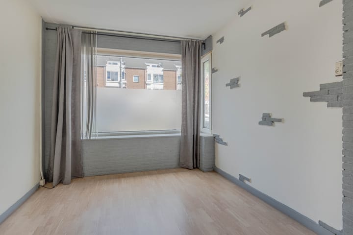 Photo 3 of Wolphaertsbocht 261-A