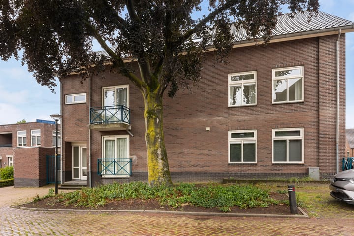 Photo 2 of Houtstraat 5
