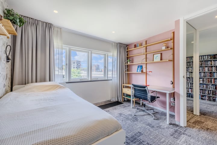 Twee-onder-één-kap te koop: Oostzijde 238C, Zaandam