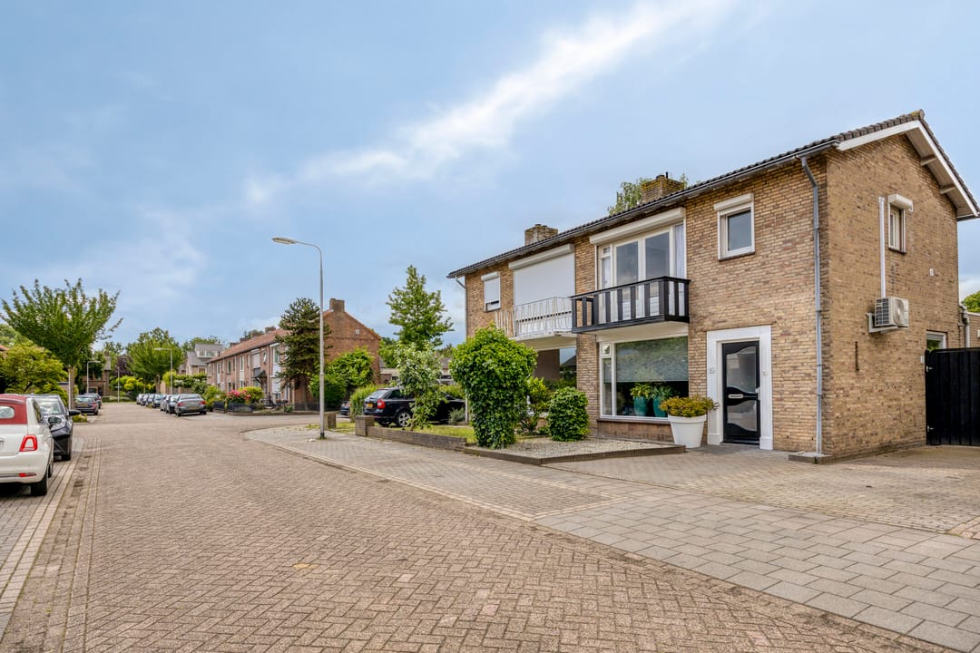 Photo 43 of Zwingelstraat 15
