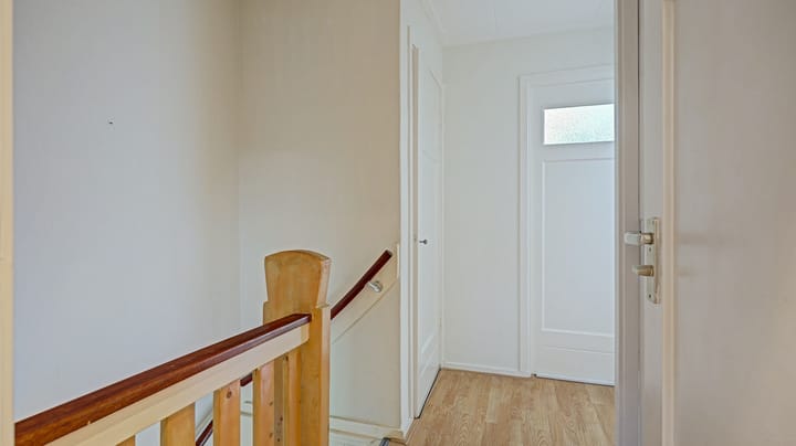 Tussenwoning te koop: Hazelaarstraat 12, Almelo
