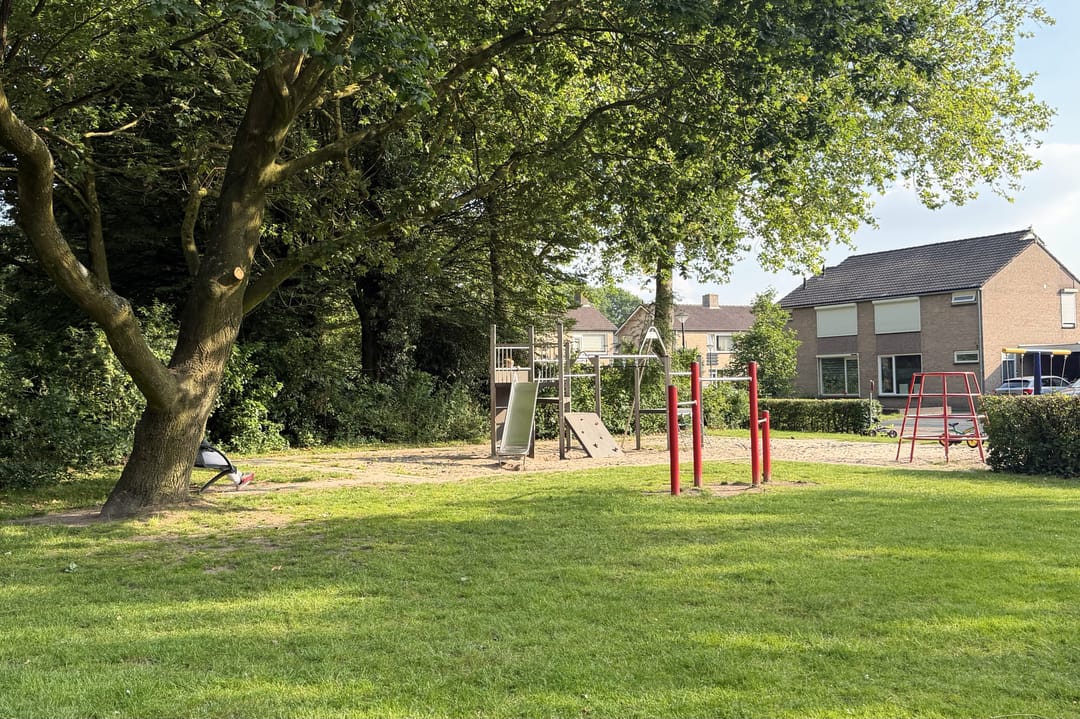 Foto 46 van Lindelaan 27