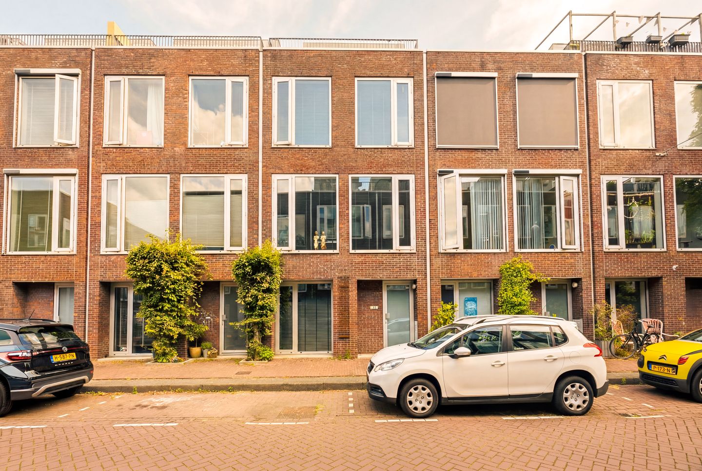 Photo 1 of C.J.K. van Aalststraat 82