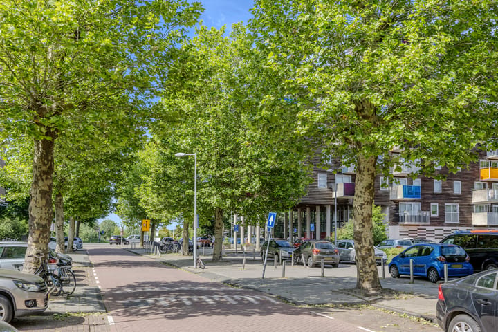 Photo 3 of Willemskerkestraat 11