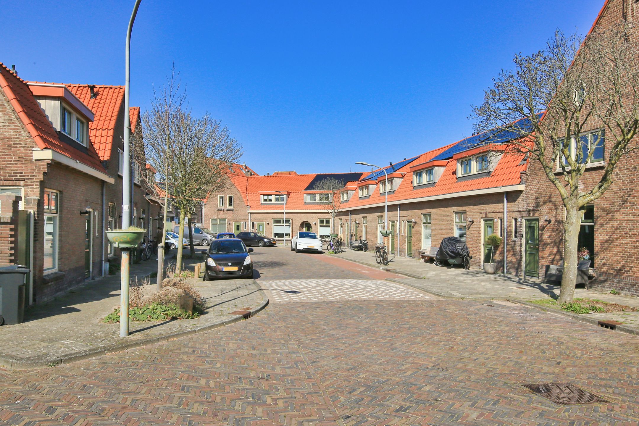 Emostraat 17 
