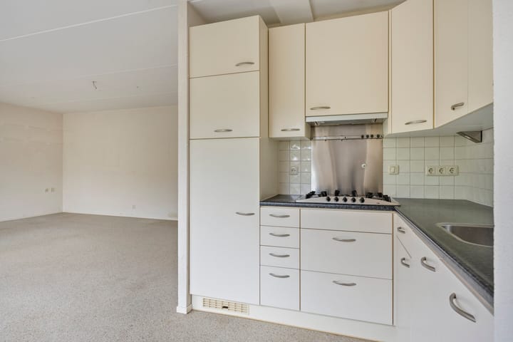 Tussenwoning te koop: Eidereend 52, Emmen