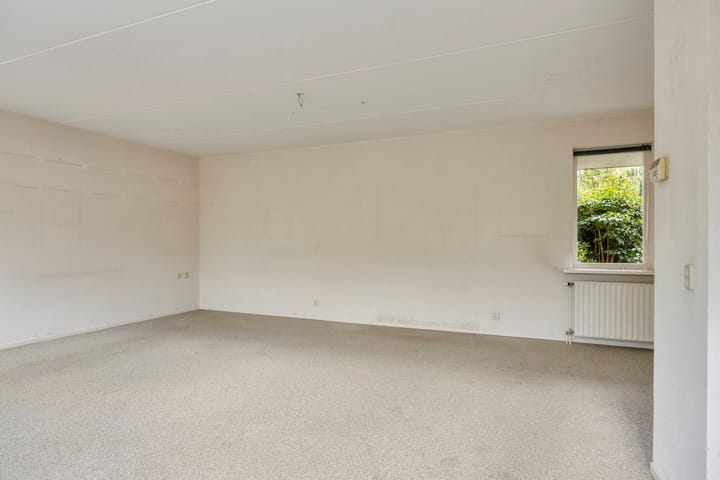 Tussenwoning te koop: Eidereend 52, Emmen
