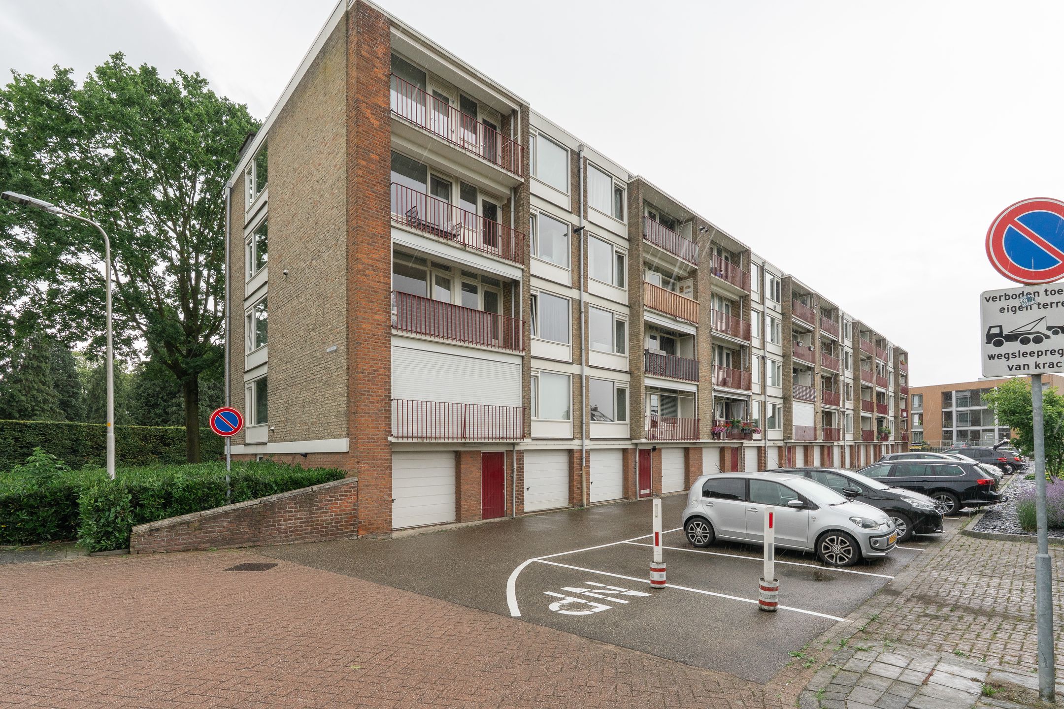 Photo 24 of Stadswal 24-B
