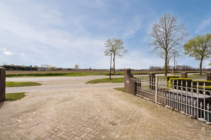 Photo 2 of Groeningsestraat 58