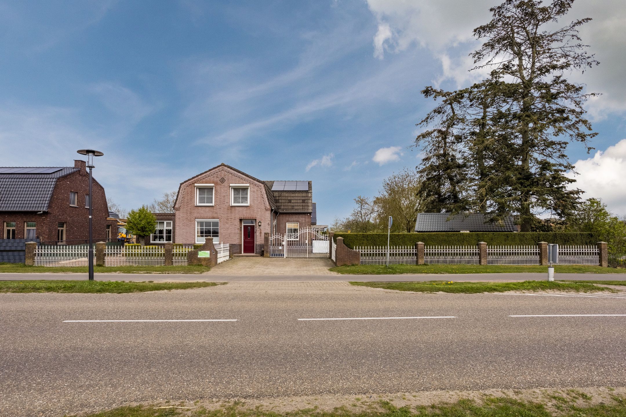 Photo 48 of Groeningsestraat 58