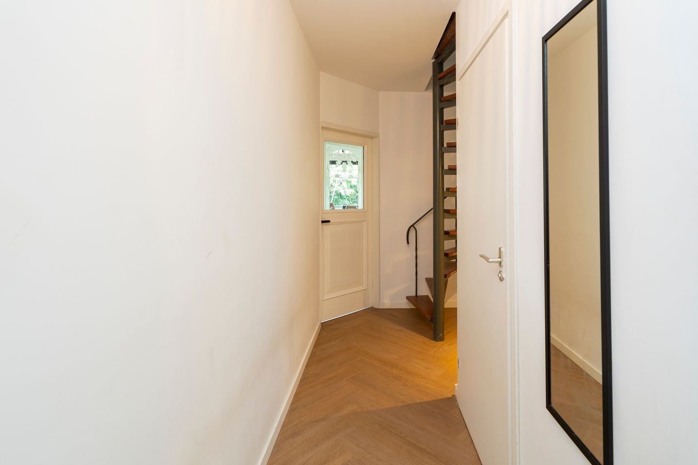 Foto 5 van Albert Schweitzerstraat 3