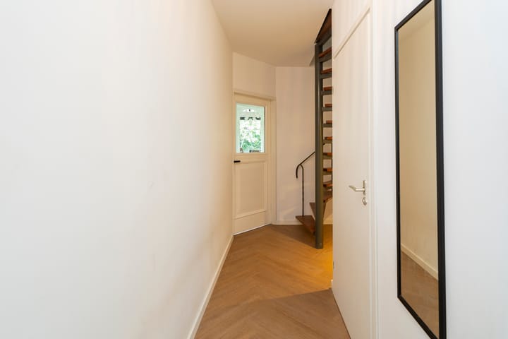 Foto 5 van Albert Schweitzerstraat 3