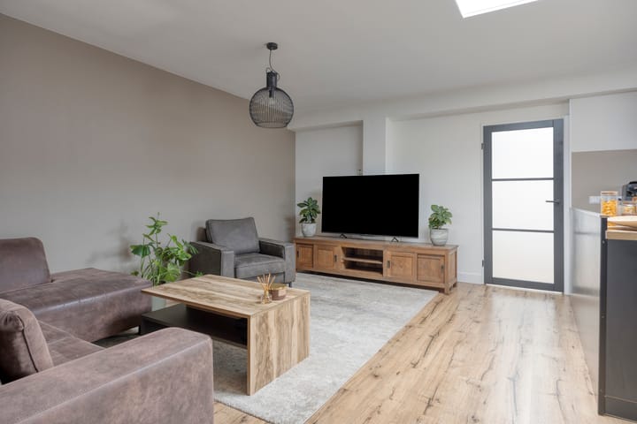 Photo 2 of Noordeinde 127-B