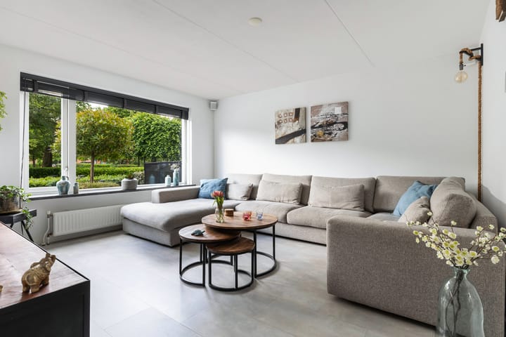 Tussenwoning te koop: Mozartlaan 51, Nunspeet