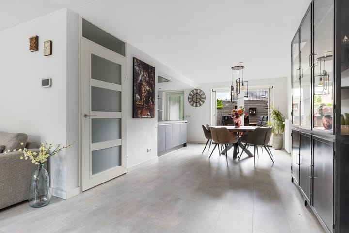 Tussenwoning te koop: Mozartlaan 51, Nunspeet