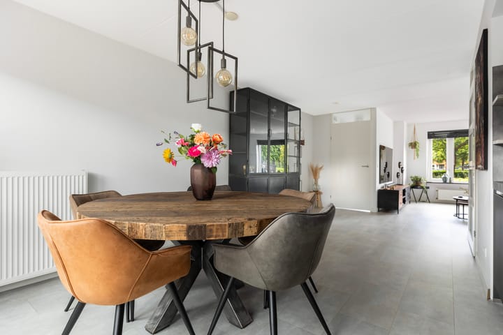 Tussenwoning te koop: Mozartlaan 51, Nunspeet