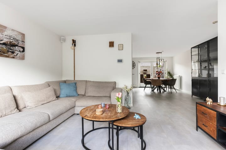 Tussenwoning te koop: Mozartlaan 51, Nunspeet