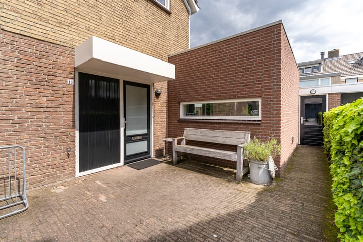 Hoekwoning te koop: Friezenlaan 13, Tilburg