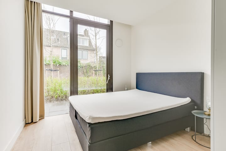 Appartement te koop: Kennemerstraatweg 21T, Alkmaar