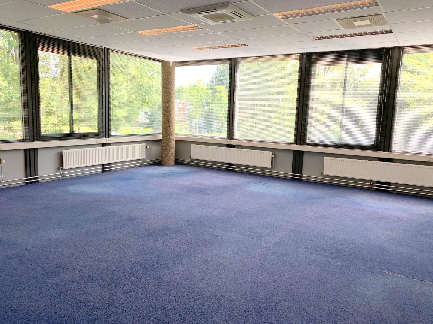Bekijk foto 2 van Buitenhofdreef 270