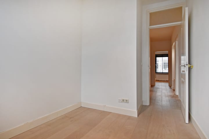 Appartement te koop: Vuurbaakstraat 8, 'S-Gravenhage