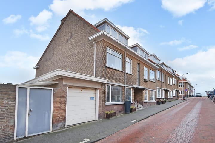 Appartement te koop: Vuurbaakstraat 8, 'S-Gravenhage