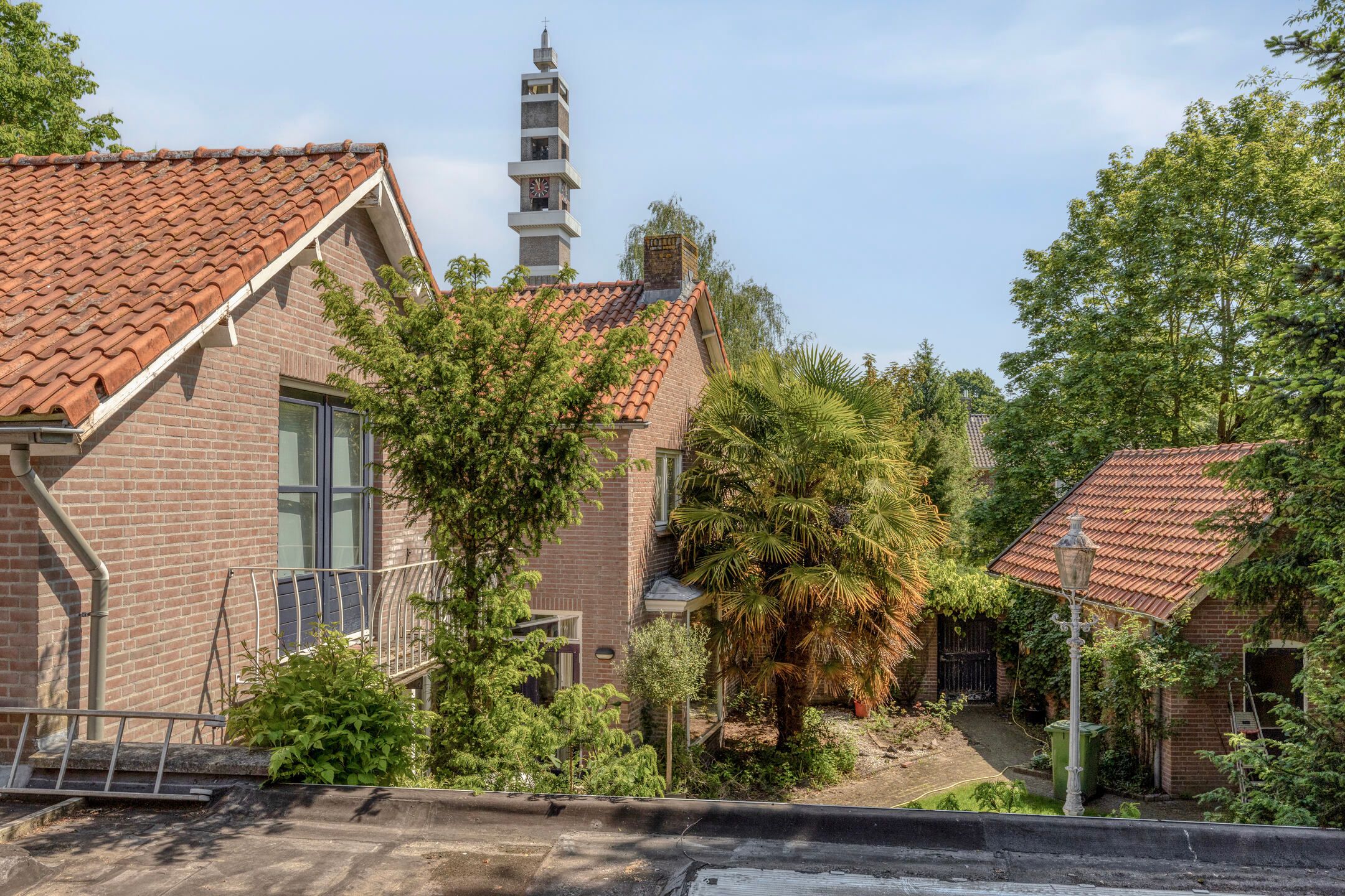 Photo 33 of Pater van den Elsenstraat 61