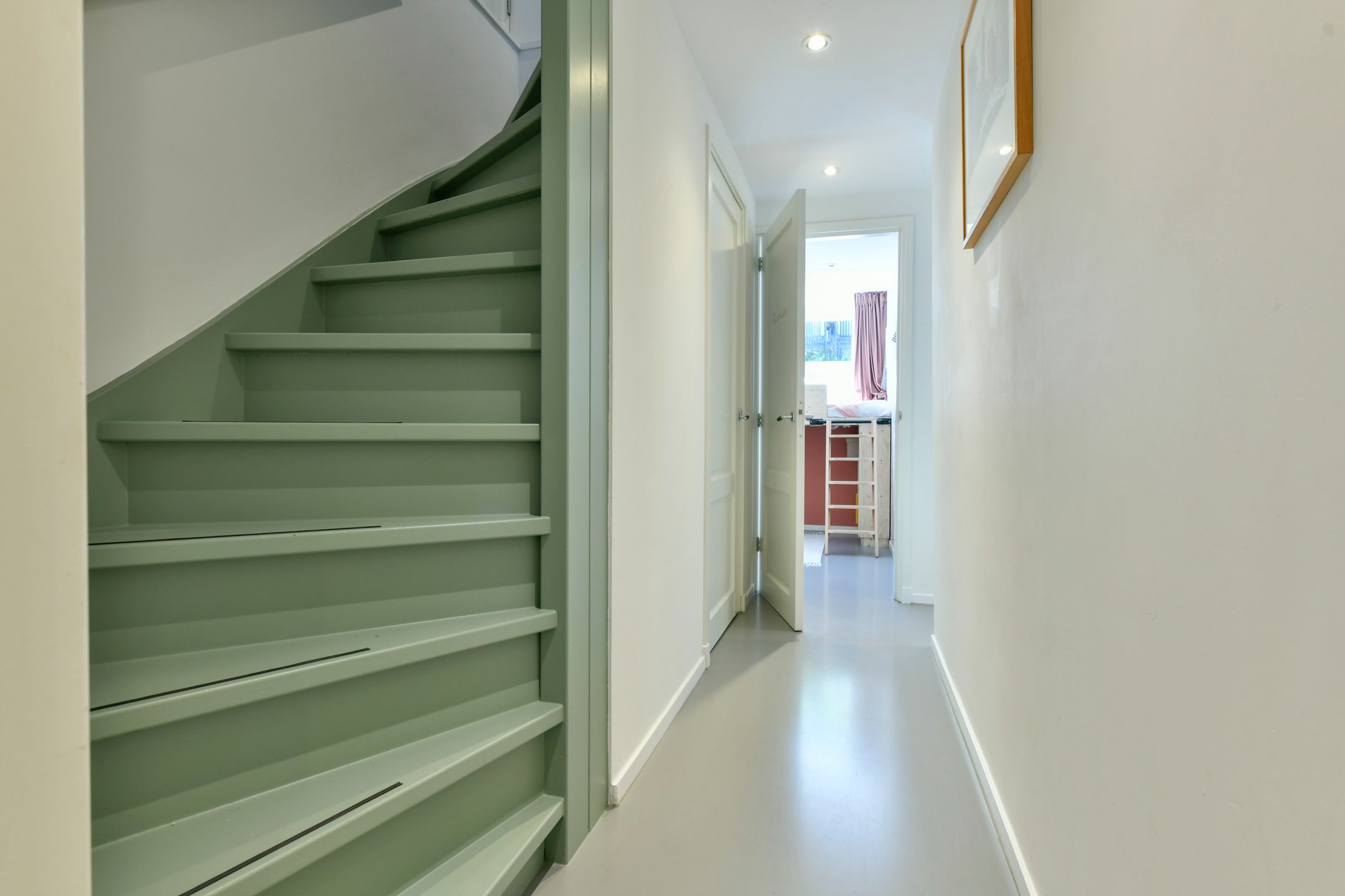 Photo 21 of Jacob Marisstraat 106-H