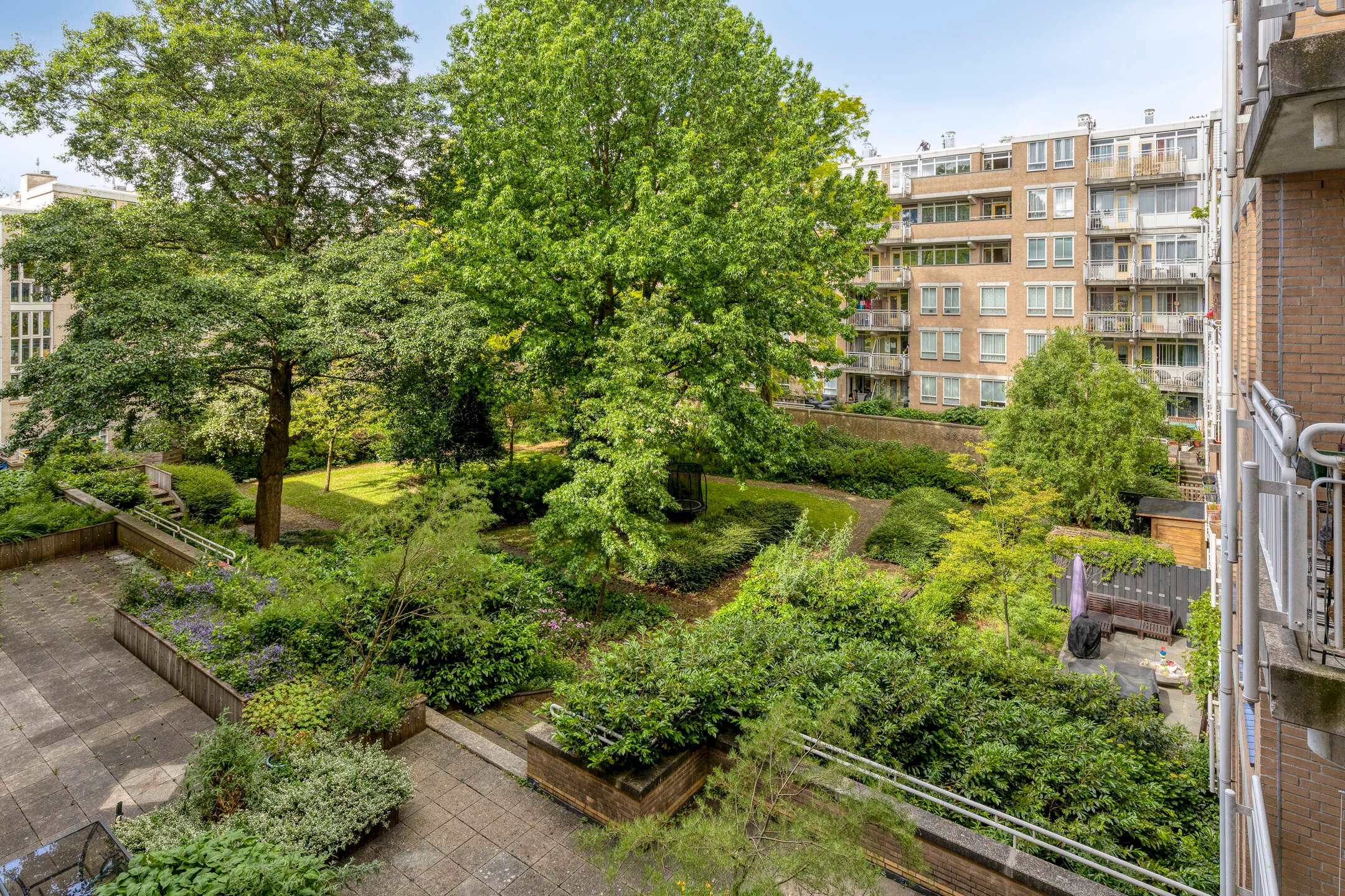 Photo 24 of Avercampstraat 10