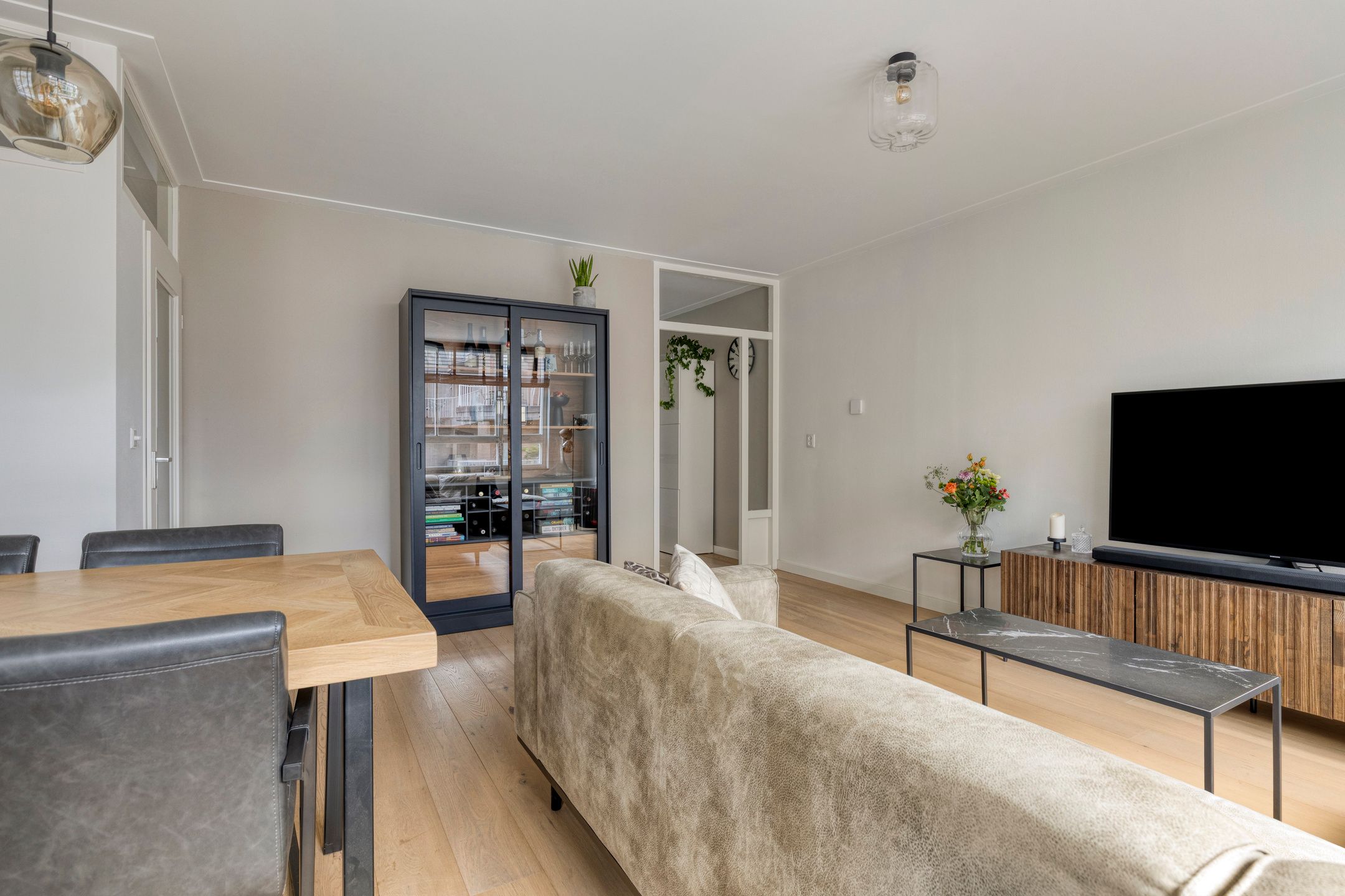 Photo 9 of Avercampstraat 10